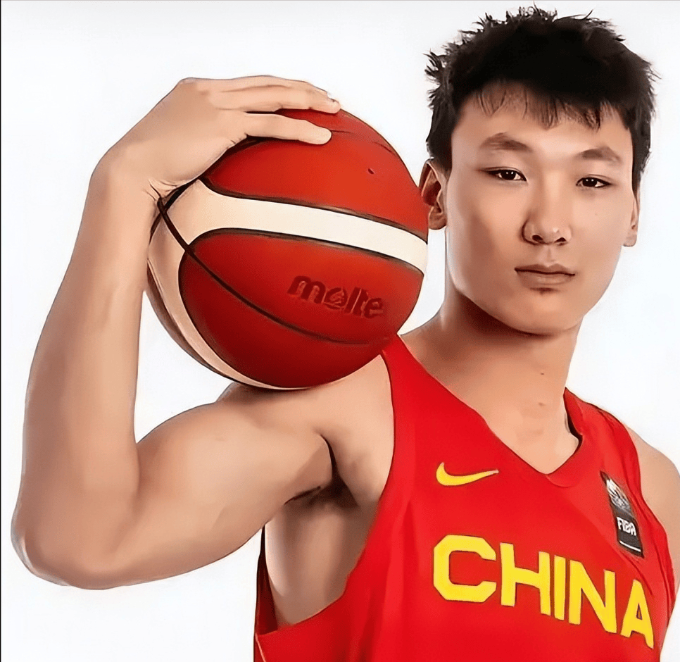 九游下载安装-关键时刻突围战来临，广厦男篮围绕NBA总决赛官宣签约，引发热议，年轻球员得到机会的简单介绍