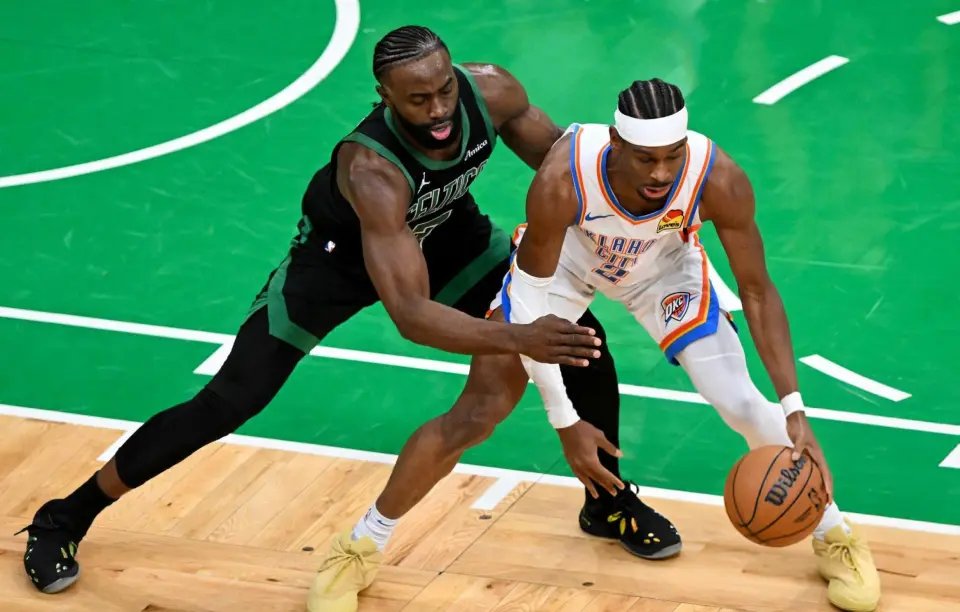 九游网页版-包含转会期NBA季后赛焦点战，波士顿凯尔特人绝杀压哨，气氛紧张，纪律约束更严格的词条